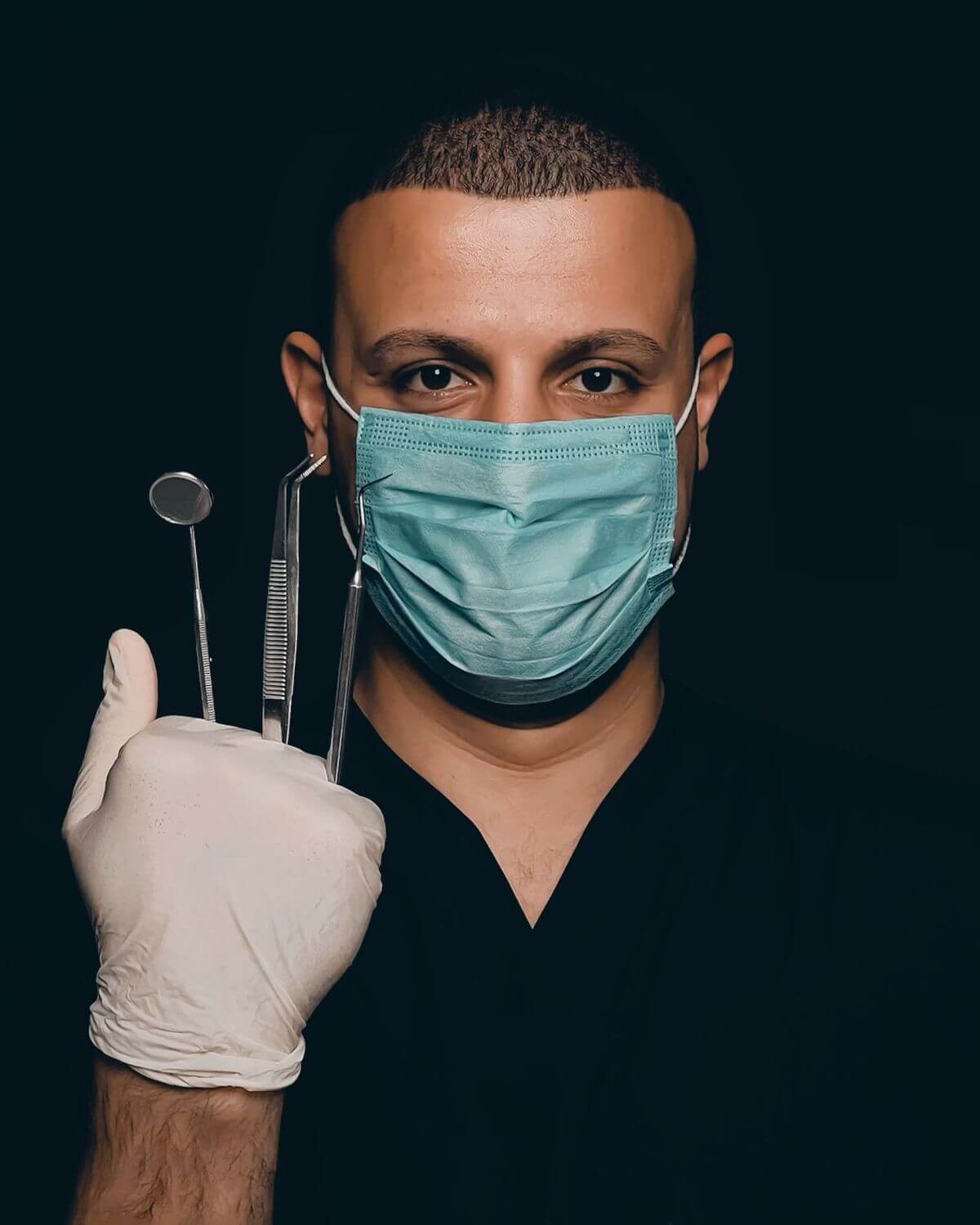 Dr. Lucas Robinson